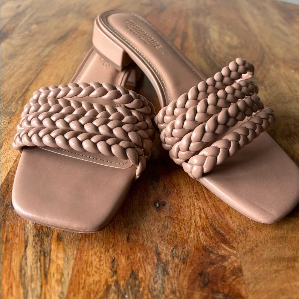 Cushionaire Braided Sandals - Picture 1 of 7